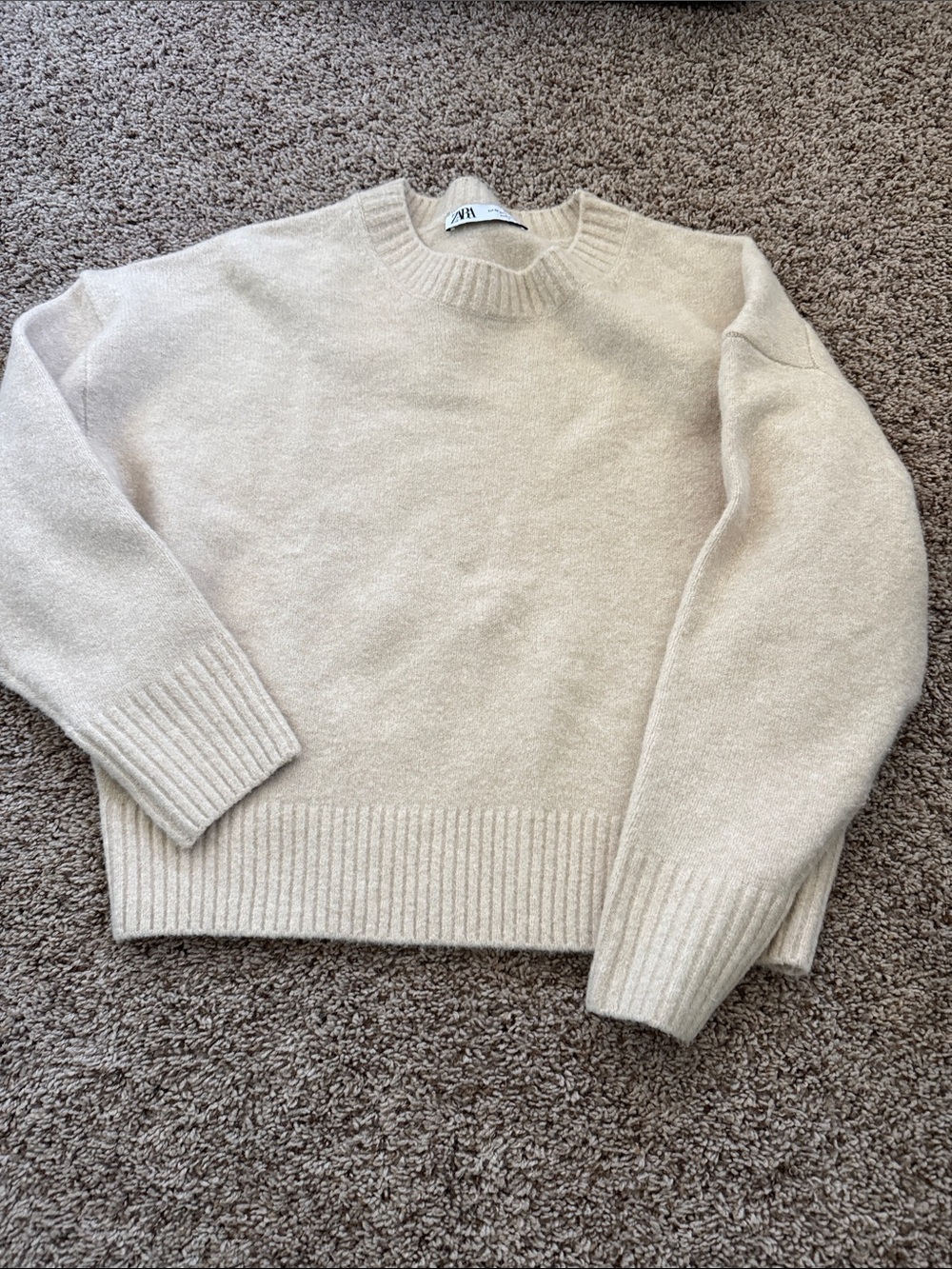 Zara women’s  Cream Crewneck Sweater